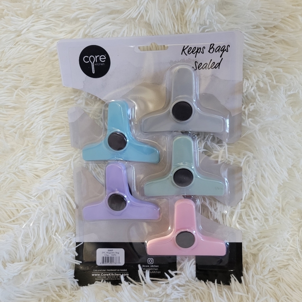 Core Kitchen Magnetic  Bag Clip set